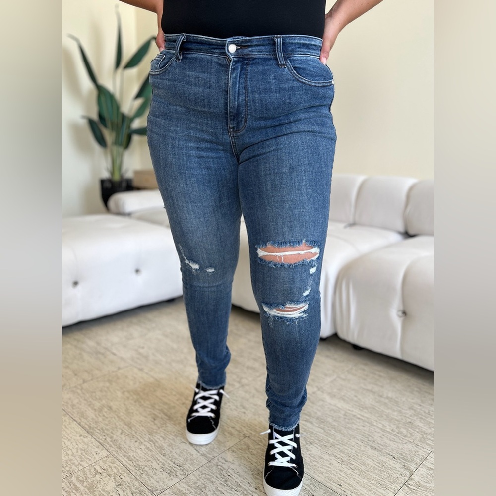 NWT Judy Blue PLUS + REG Size 360 Dark Wash High Waisted Distressed Skinny Jeans
